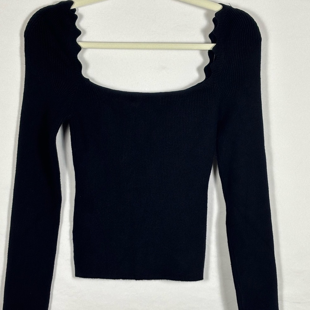 Lalavon Top Scalloped Long Sleeve Black- Large - Picture 9 of 11